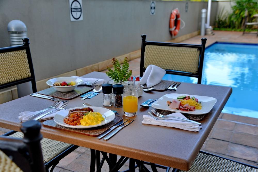דורבן Road Lodge Umhlanga Ridge מראה חיצוני תמונה